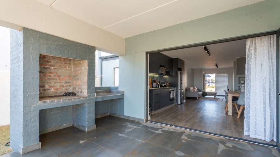 To Let 3 Bedroom Property for Rent in Newinbosch Western Cape